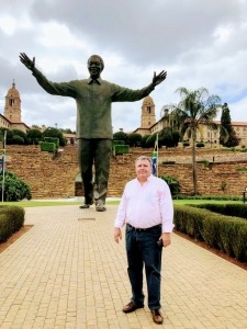 Estátua de Nelson Mandela em Pretória