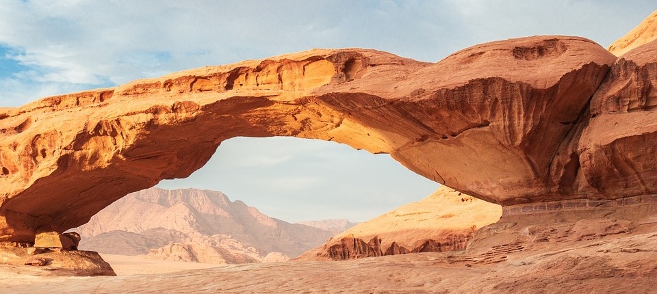 A ponte de pedra no deserto