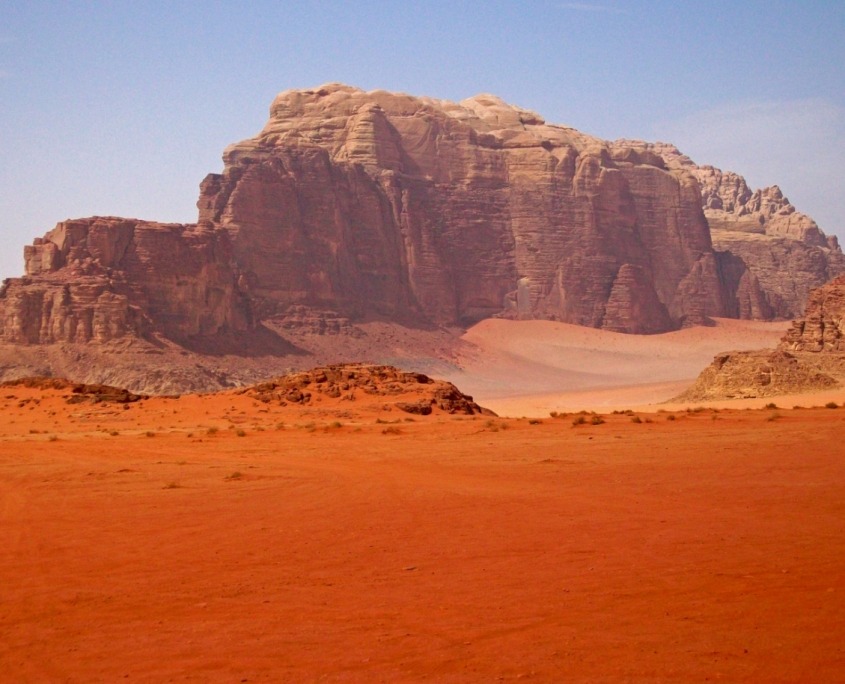 Paisagem típica do deserto de Wadi Rum